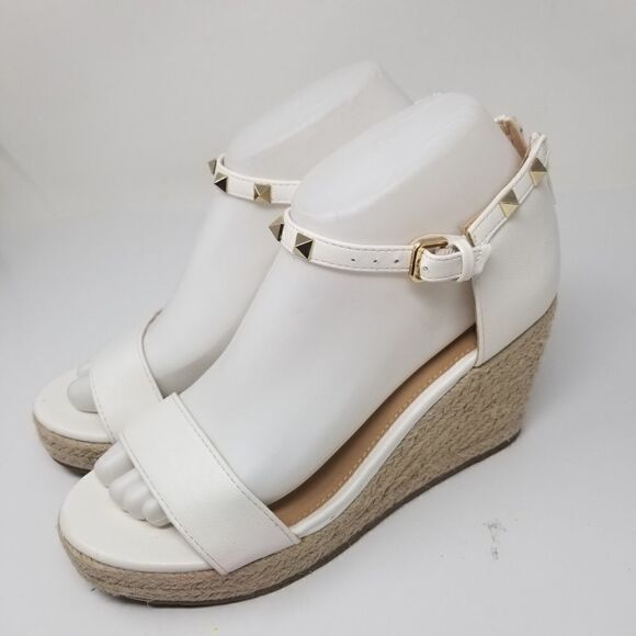 ESPRIT WHITE WEDGE SANDALS SIZE 6.5. PU LEATHER. - Picture 5 of 15